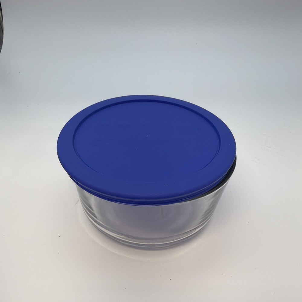 Pyrex 7201 1-Quart 4 Cup Round Glass Storage Bowl